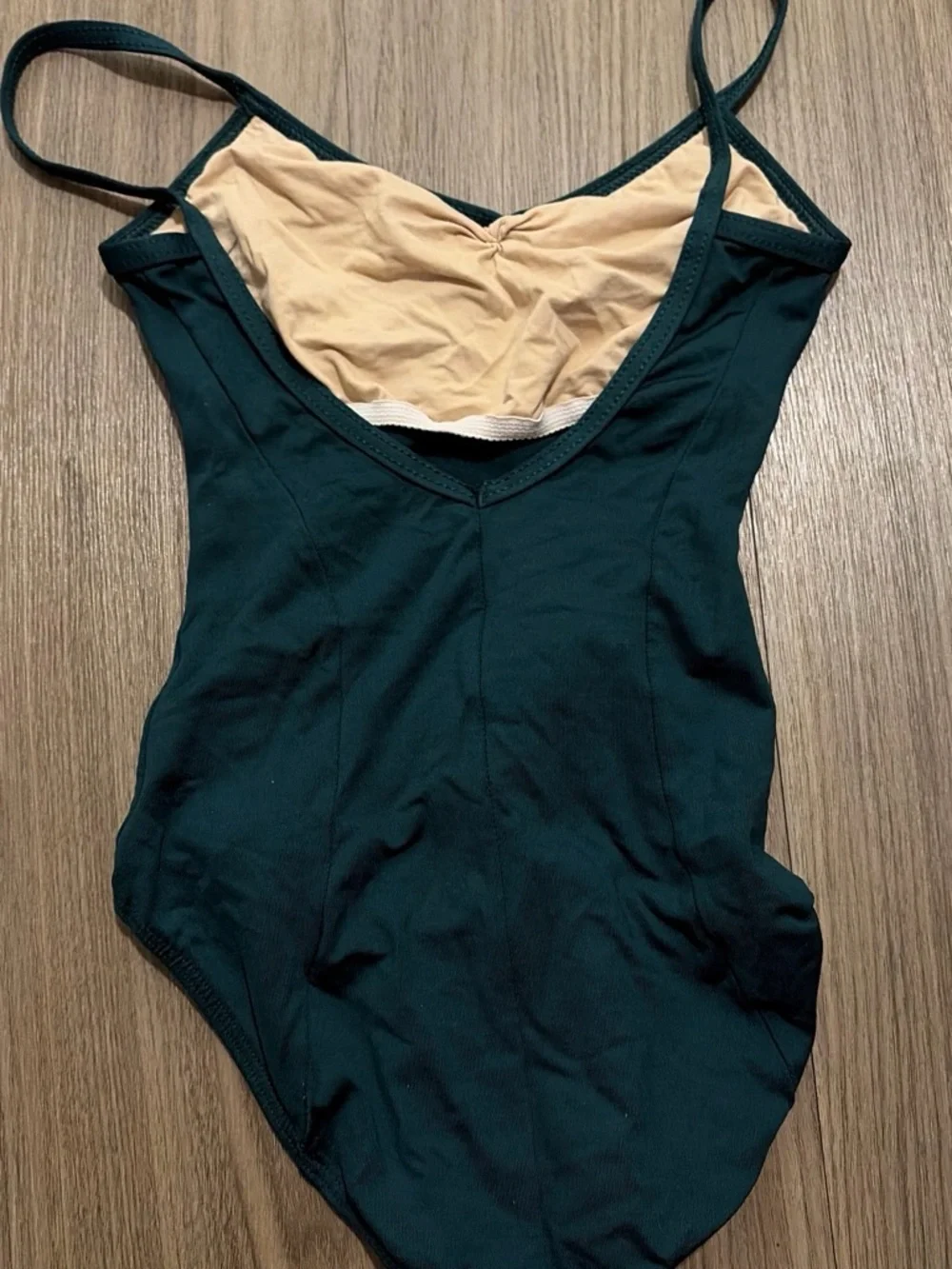 Dark green Leo